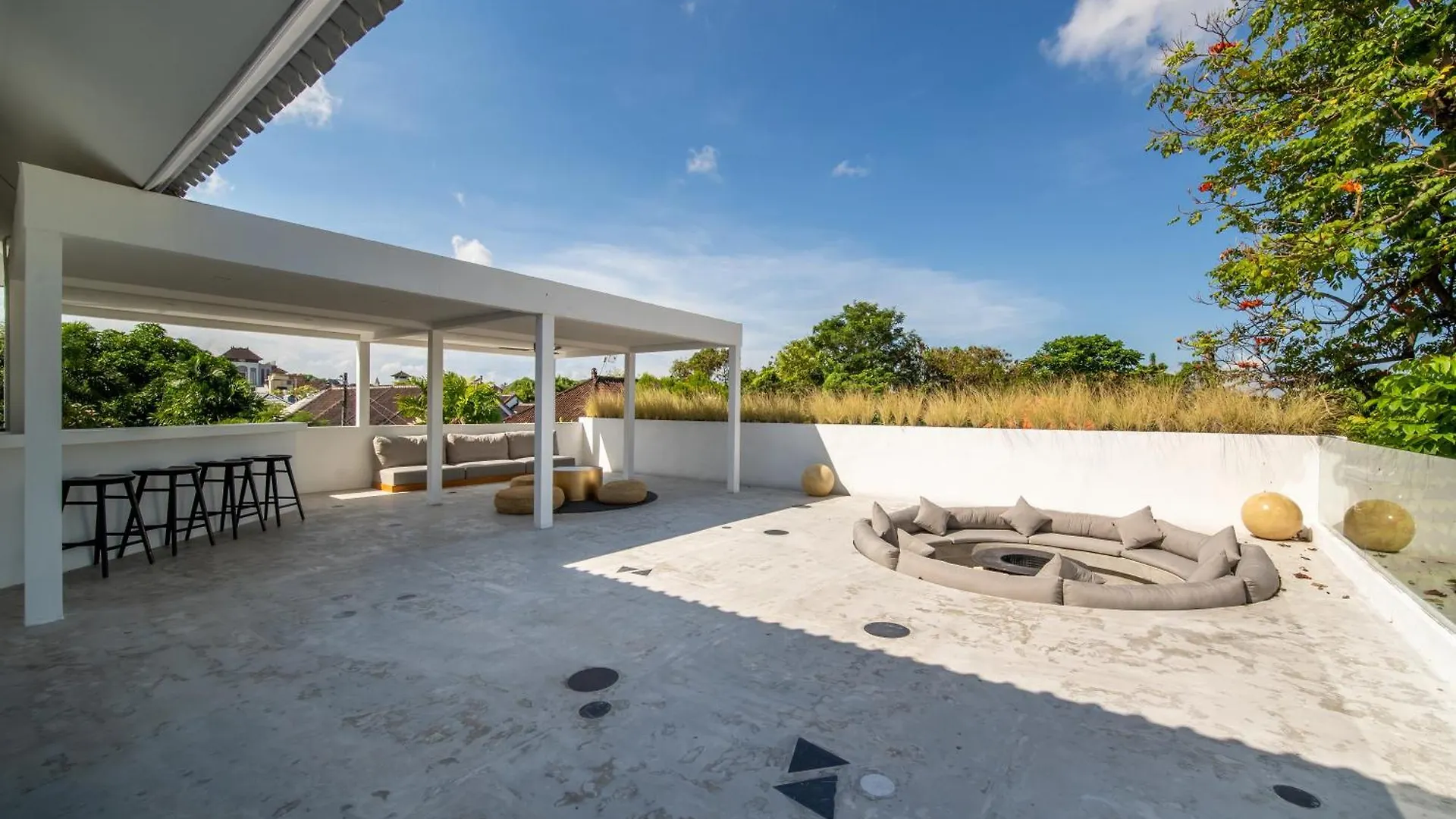 Villa Giraffe Seminyak, 4Br Short Walk To Potato Head 0*,